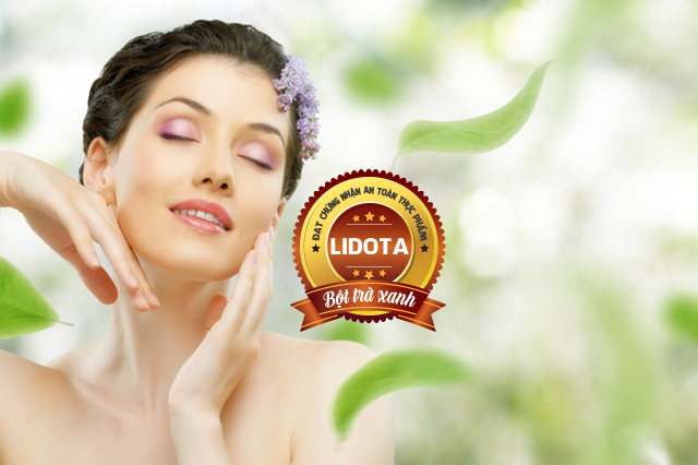 Cách làm toner chăm sóc da với bột trà xanh