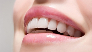 Mẹo hay giúp trắng răng