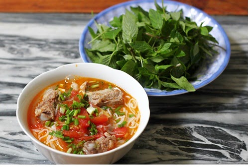 Công thức cách làm bún sườn nấu sấu